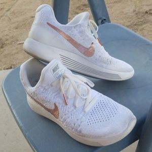 Practically new! White & rose gold lunarlon Nike
